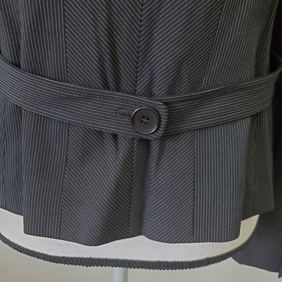 Reiss Goblin Cropped Striped Suite Blazer Jacket Wool Blend Size 14 - Picture 12 of 15